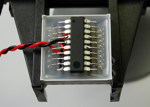 Hook up red and black