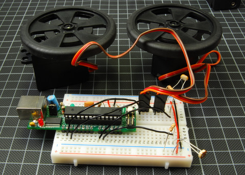 Breadboard with Boarduino and servos