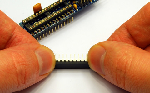 Bent the controller leads Bent the controller leads