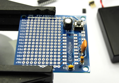 Insert resonator and button Insert resonator and button